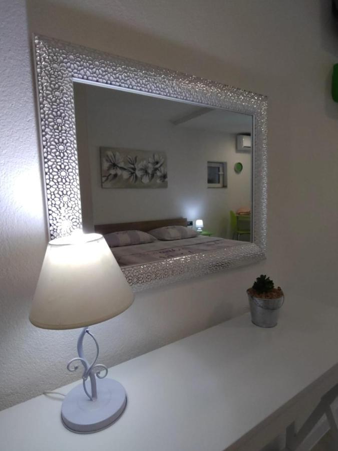 Studio Apartman & Rooms No1 Zadar Bagian luar foto