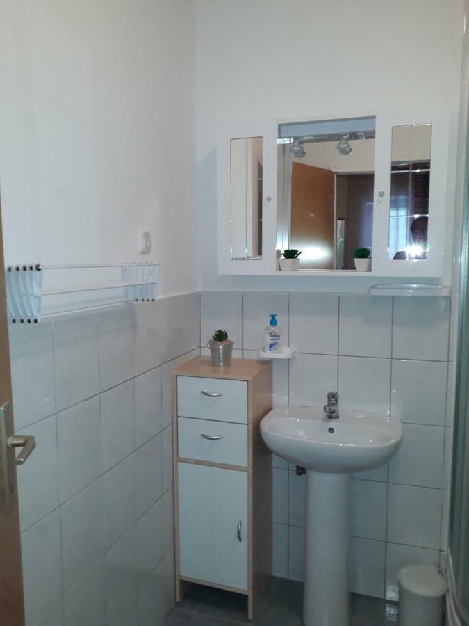 Studio Apartman & Rooms No1 Zadar Bagian luar foto